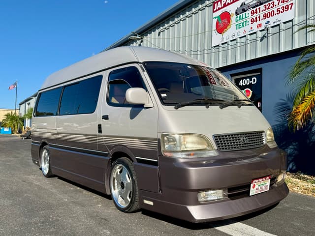 1998 Toyota Grand Hiace JDM car for sale — photo 9 of 24