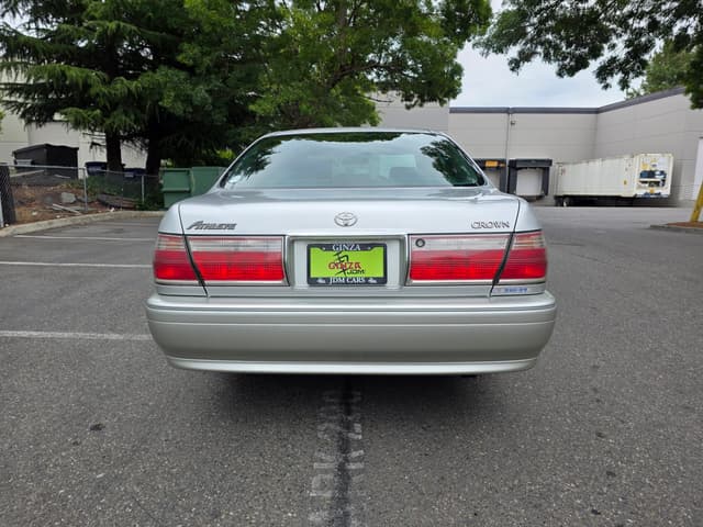2000 Toyota Crown JDM car for sale — photo 2 of 13