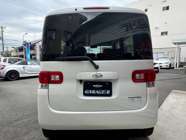 2008 Daihatsu JDM car for sale — photo 7 of 25