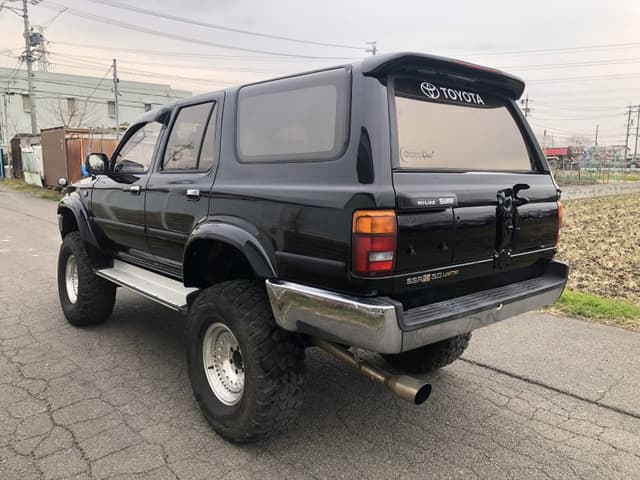 1995 Toyota Hilux Surf JDM car for sale — photo 4 of 5