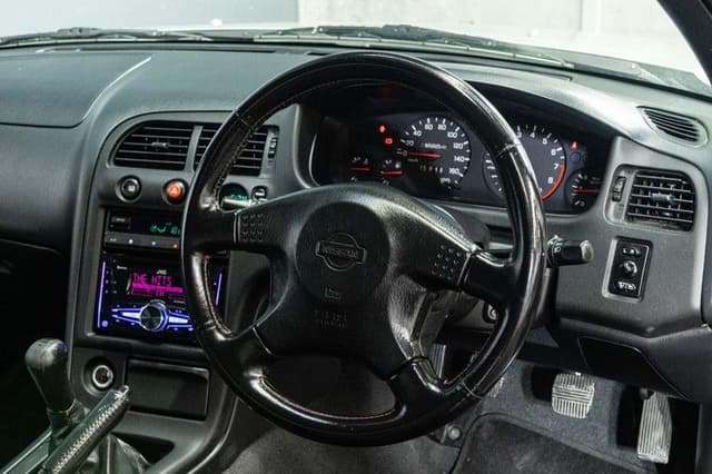 1996 Nissan Skyline JDM car for sale — photo 17 of 19
