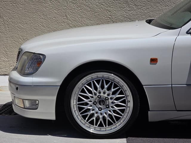 1999 Toyota Celsior JDM car for sale — photo 8 of 25