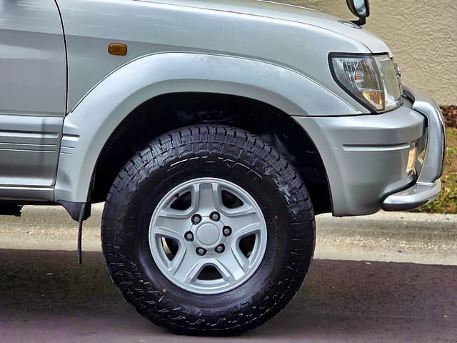 2000 Toyota Land Cruiser Prado JDM car for sale — photo 6 of 25