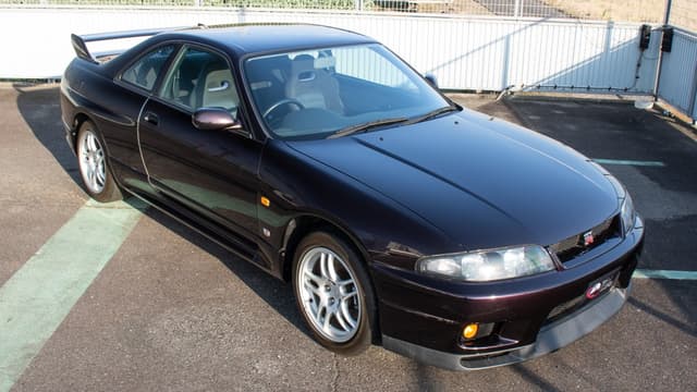 1995 Nissan Skyline JDM car for sale — photo 11 of 25