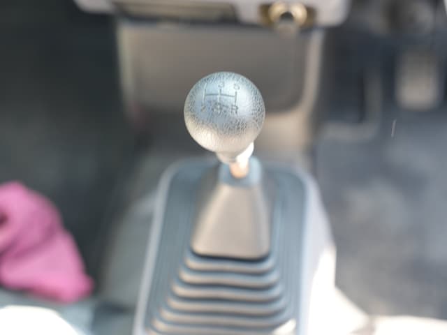 1998 Mitsubishi Minicab JDM car for sale — photo 8 of 13