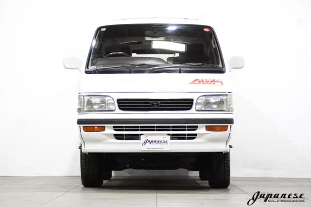 1993 Toyota HiAce JDM car for sale — photo 2 of 25