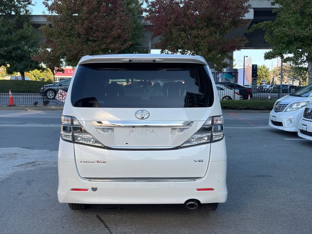 2010 Toyota Vellfire JDM car for sale — photo 4 of 16
