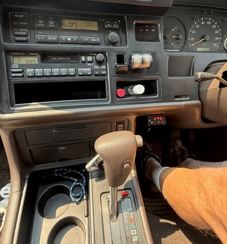 1997 Toyota HiAce JDM car for sale — photo 9 of 19