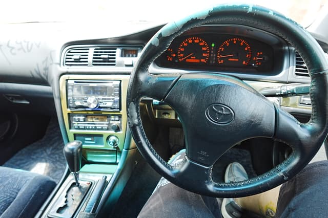 1999 Toyota Chaser JDM car for sale — photo 12 of 16