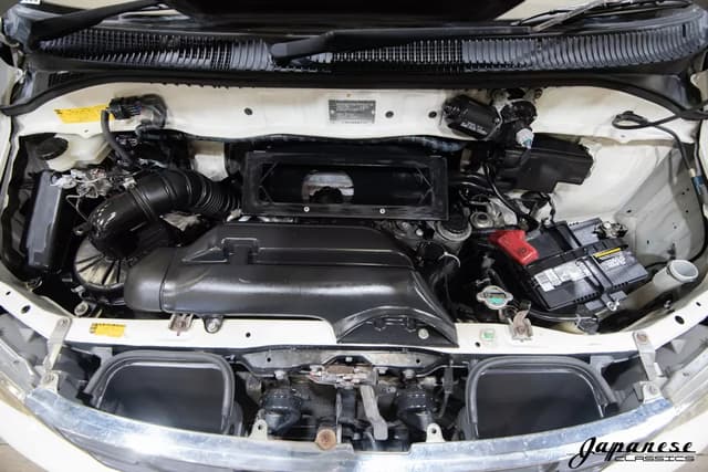 1999 Toyota Grand Hiace JDM car for sale — photo 23 of 25