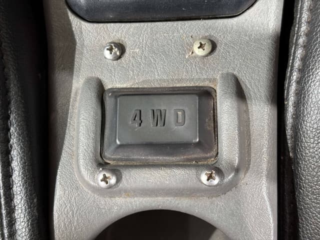 1999 Mitsubishi Minicab JDM car for sale — photo 11 of 24