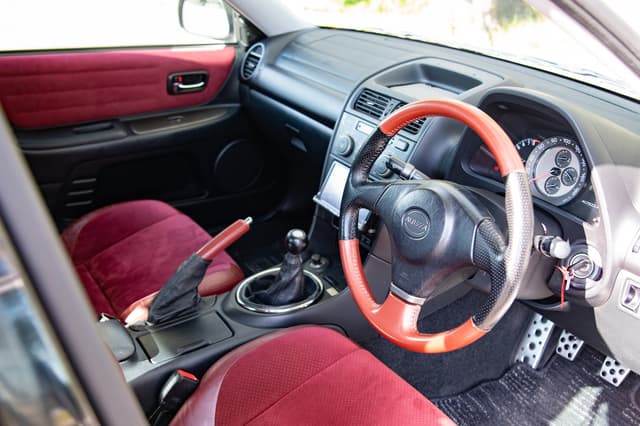 2001 Toyota Altezza JDM car for sale — photo 9 of 14