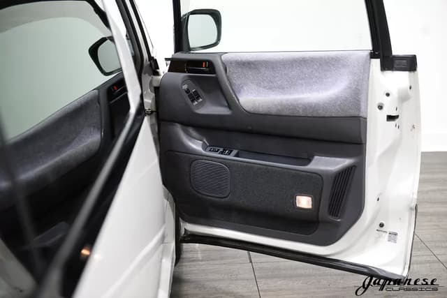 1996 Toyota Estima JDM car for sale — photo 20 of 25