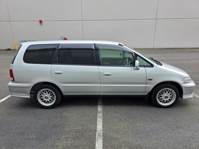 1999 Honda Odyssey JDM car for sale — photo 8 of 14