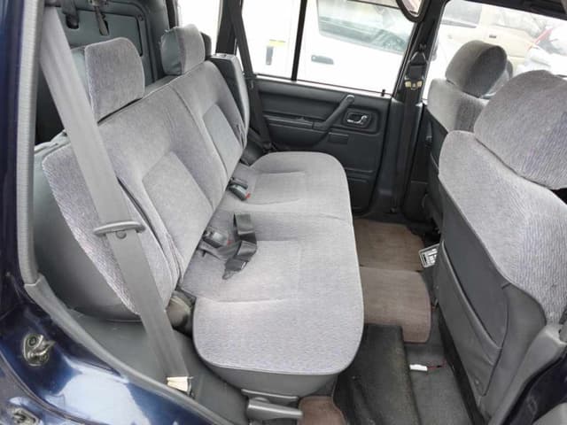 1995 Mitsubishi Pajero JDM car for sale — photo 12 of 22