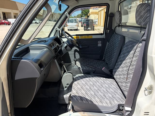 2001 Daihatsu Hijet JDM car for sale — photo 16 of 19