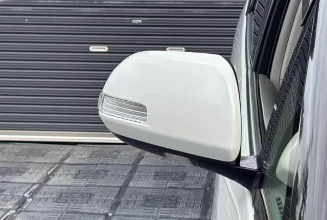 2009 Toyota Estima JDM car for sale — photo 11 of 20