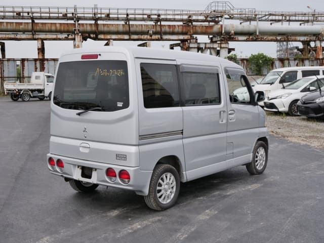 2001 Mitsubishi Town Box JDM car for sale — photo 5 of 25
