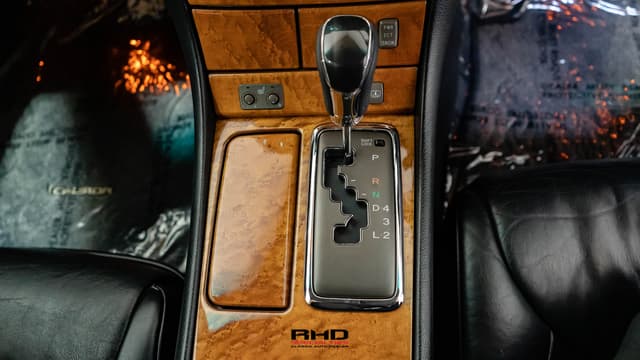 2001 Toyota Celsior JDM car for sale — photo 15 of 25