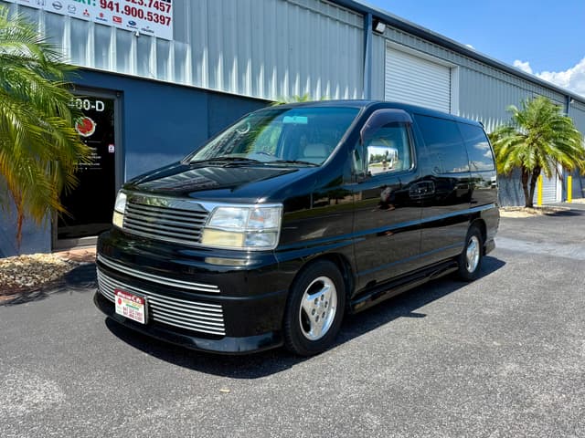 1999 Nissan Elgrand JDM car for sale — photo 2 of 25