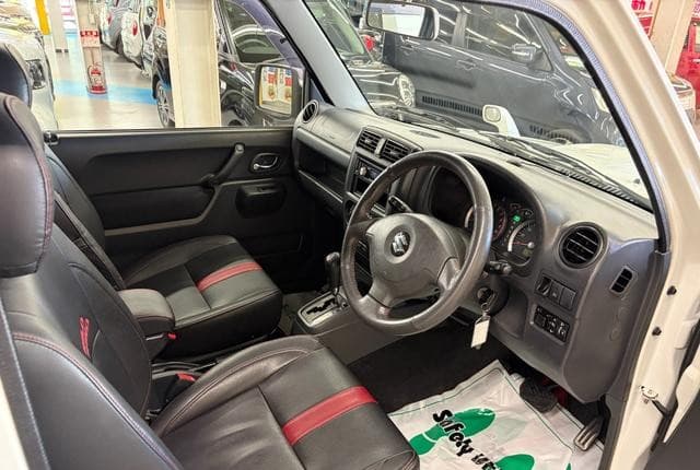 2009 Suzuki Jimny JDM car for sale — photo 15 of 25