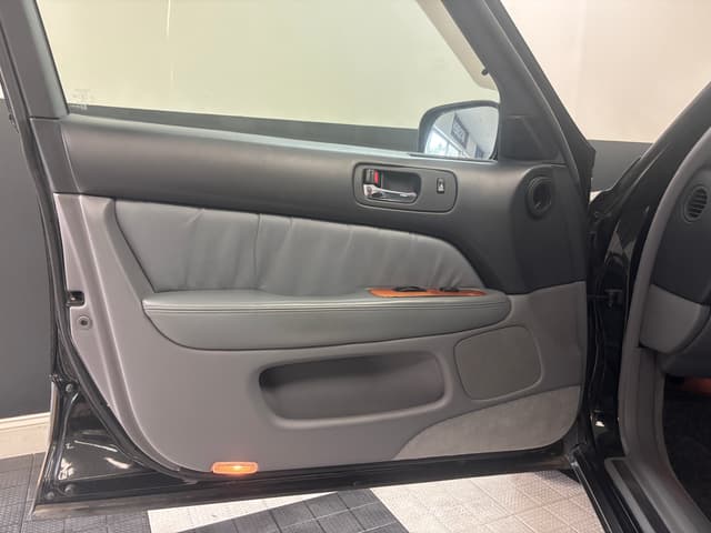 1999 Toyota Celsior JDM car for sale — photo 14 of 25