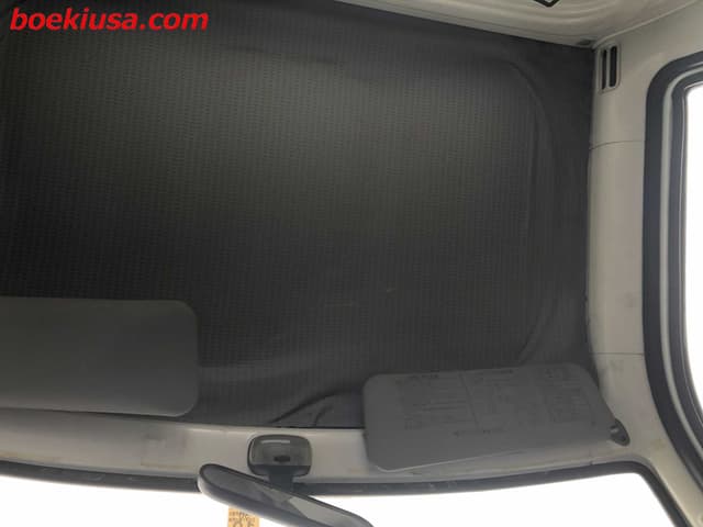 1994 Daihatsu Hijet JDM car for sale — photo 11 of 23