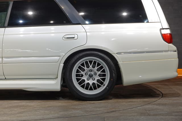2000 Nissan Stagea JDM car for sale — photo 12 of 25