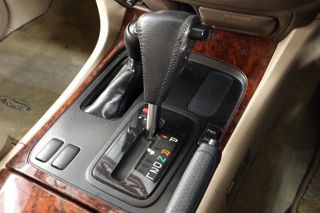 1998 Toyota Land Cruiser JDM car for sale — photo 14 of 25