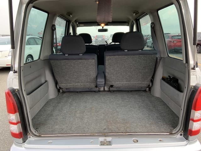 2001 Daihatsu Atrai JDM car for sale — photo 6 of 8