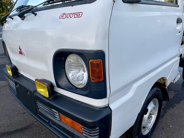 1991 Mitsubishi Minicab JDM car for sale — photo 13 of 25