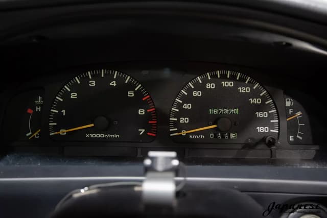 1996 Toyota Hilux Surf JDM car for sale — photo 14 of 25