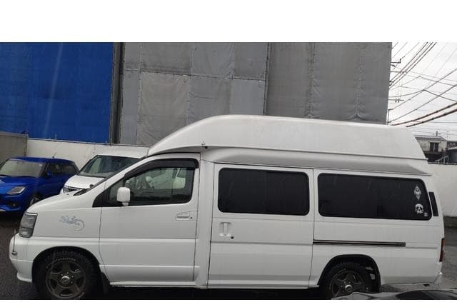2000 Nissan Elgrand JDM car for sale — photo 5 of 25