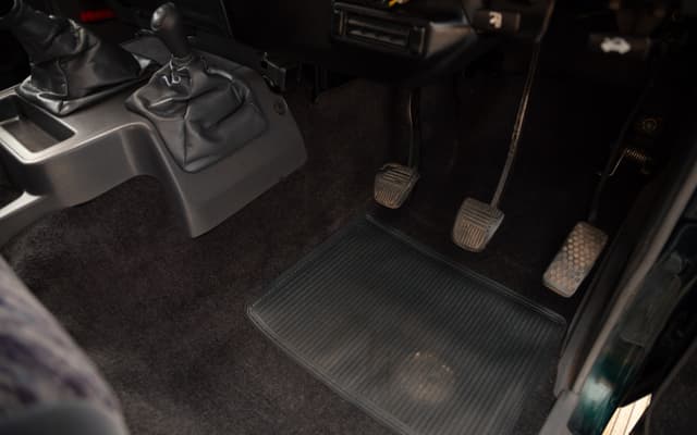 1994 Toyota Land Cruiser JDM car for sale — photo 12 of 13