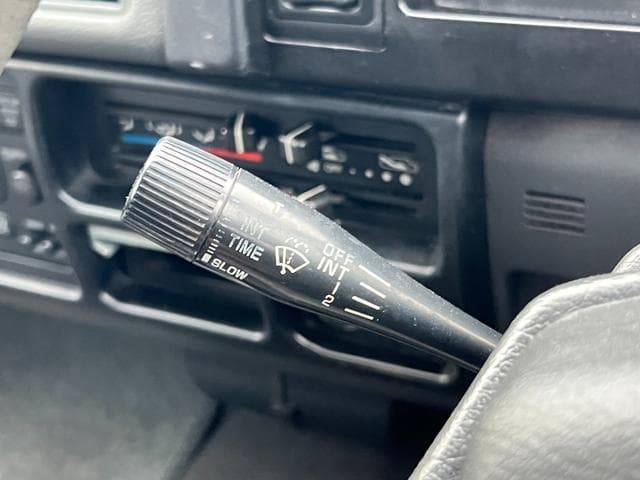 1996 Mitsubishi Delica JDM car for sale — photo 24 of 25