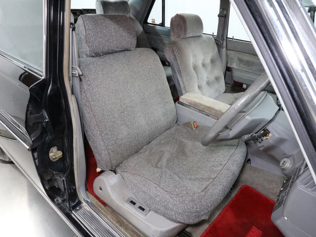 1988 Nissan President JDM car for sale — photo 14 of 25