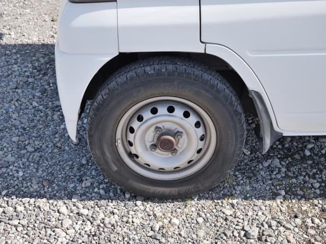 2001 Mitsubishi Minicab JDM car for sale — photo 20 of 25