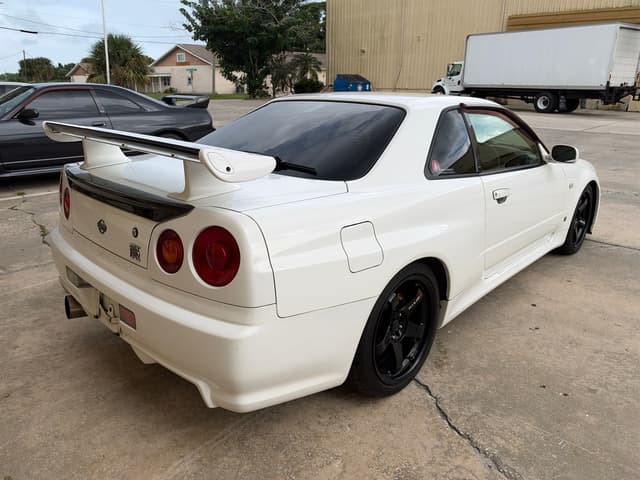 1999 Nissan Skyline JDM car for sale — photo 11 of 19