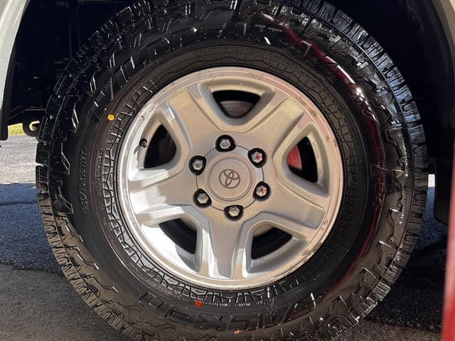 2001 Toyota Land Cruiser JDM car for sale — photo 13 of 25