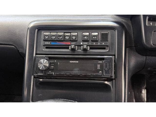 1990 Nissan Skyline JDM car for sale — photo 10 of 18