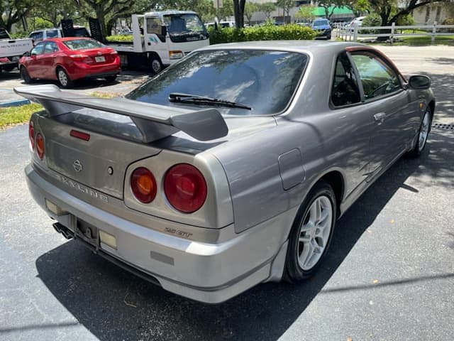 1998 Nissan Skyline JDM car for sale — photo 7 of 17