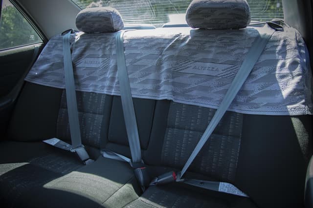 1999 Toyota Altezza JDM car for sale — photo 15 of 23