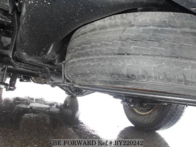 2002 Toyota HiAce JDM car for sale — photo 21 of 25