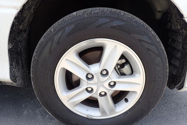 2001 Toyota Estima JDM car for sale — photo 12 of 25