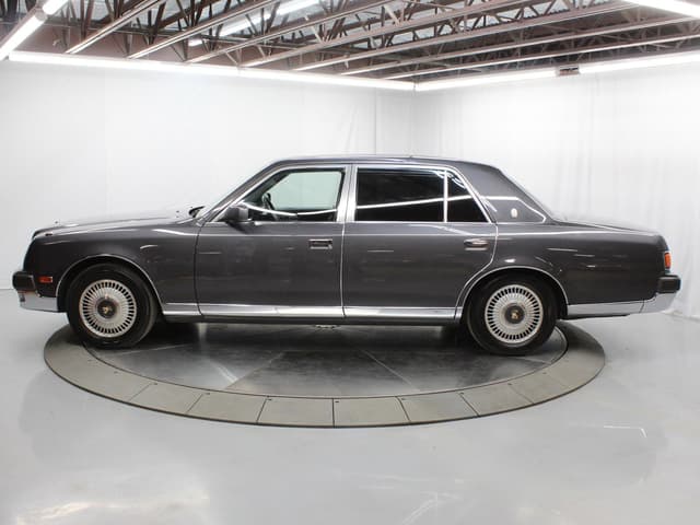 1997 Toyota Century JDM car for sale — photo 4 of 25
