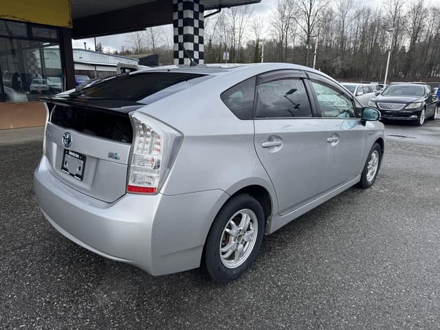2009 Toyota Prius JDM car for sale — photo 7 of 19