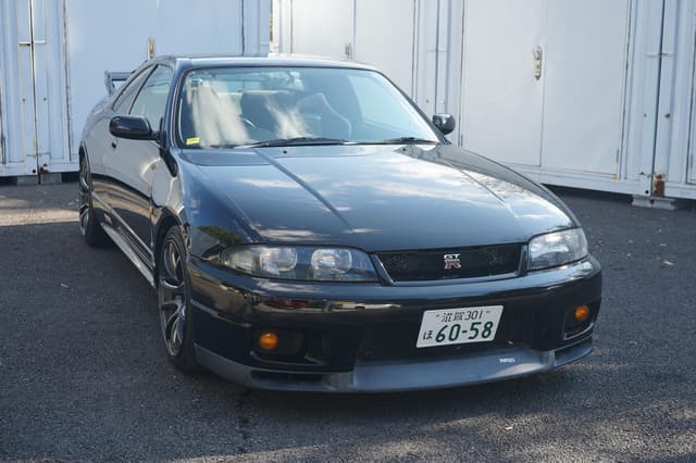 1997 Nissan Skyline JDM car for sale — photo 4 of 26