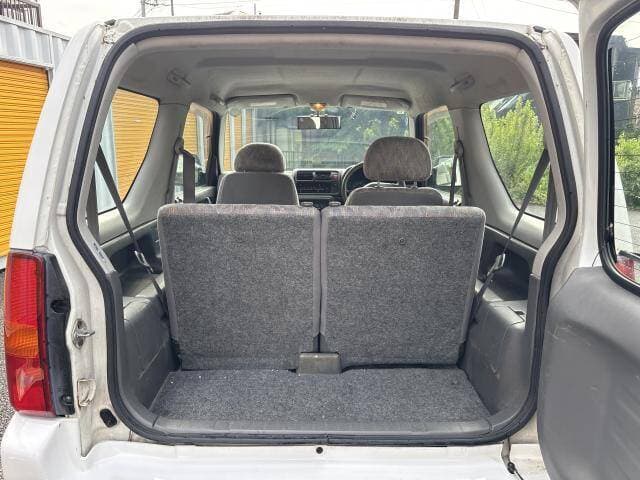 2001 Suzuki Jimny JDM car for sale — photo 19 of 20