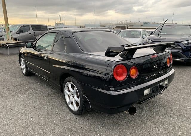 1998 Nissan Skyline JDM car for sale — photo 3 of 24