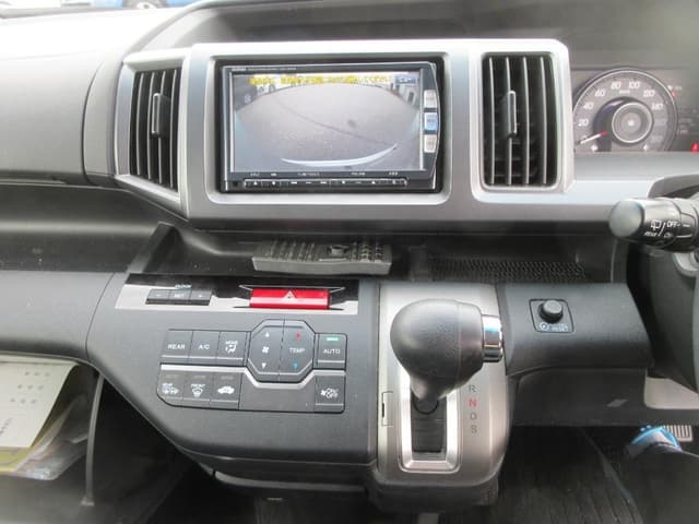 2012 Honda Stepwagon JDM car for sale — photo 15 of 25